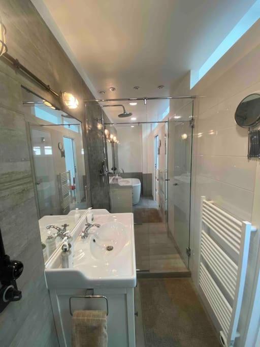 ריימס Rare ! Loft Atypique Centre-Ville Parking Jardin מראה חיצוני תמונה